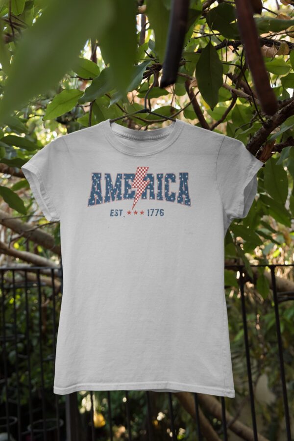 America Est 1776 T-Shirt
